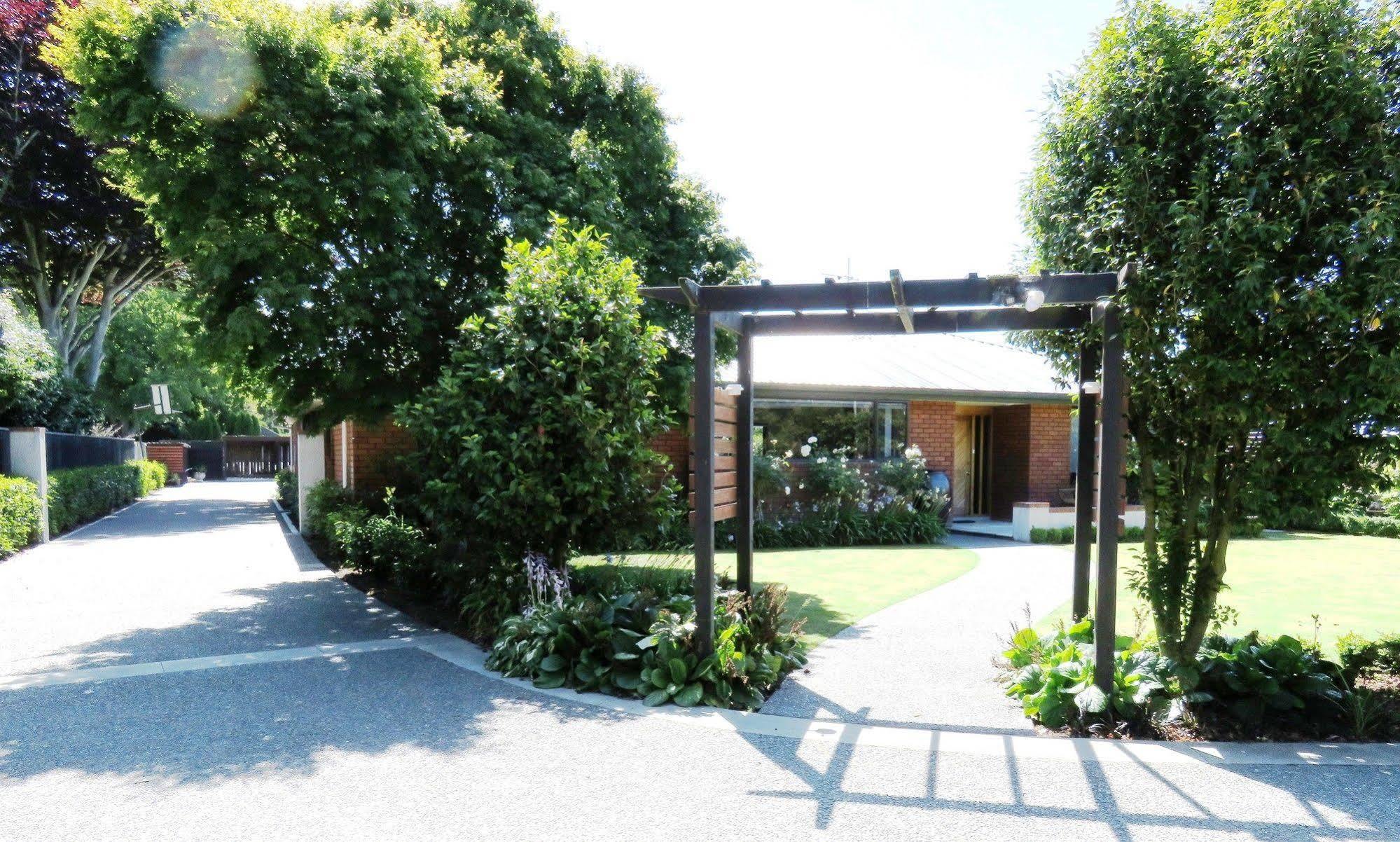 Maples On Harewood Bed and Breakfast Christchurch Eksteriør billede